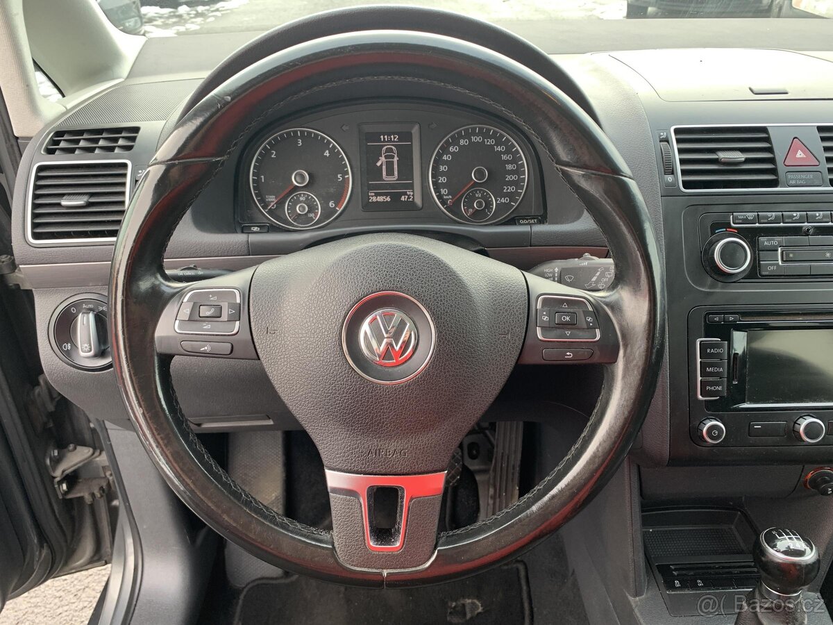Volkswagen Touran 1.6TDi , 77 kW nafta, 2011 - 8
