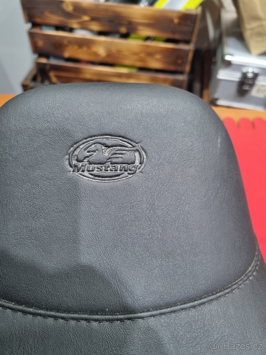 sedlo na Harley Davidson 15000,- - 8