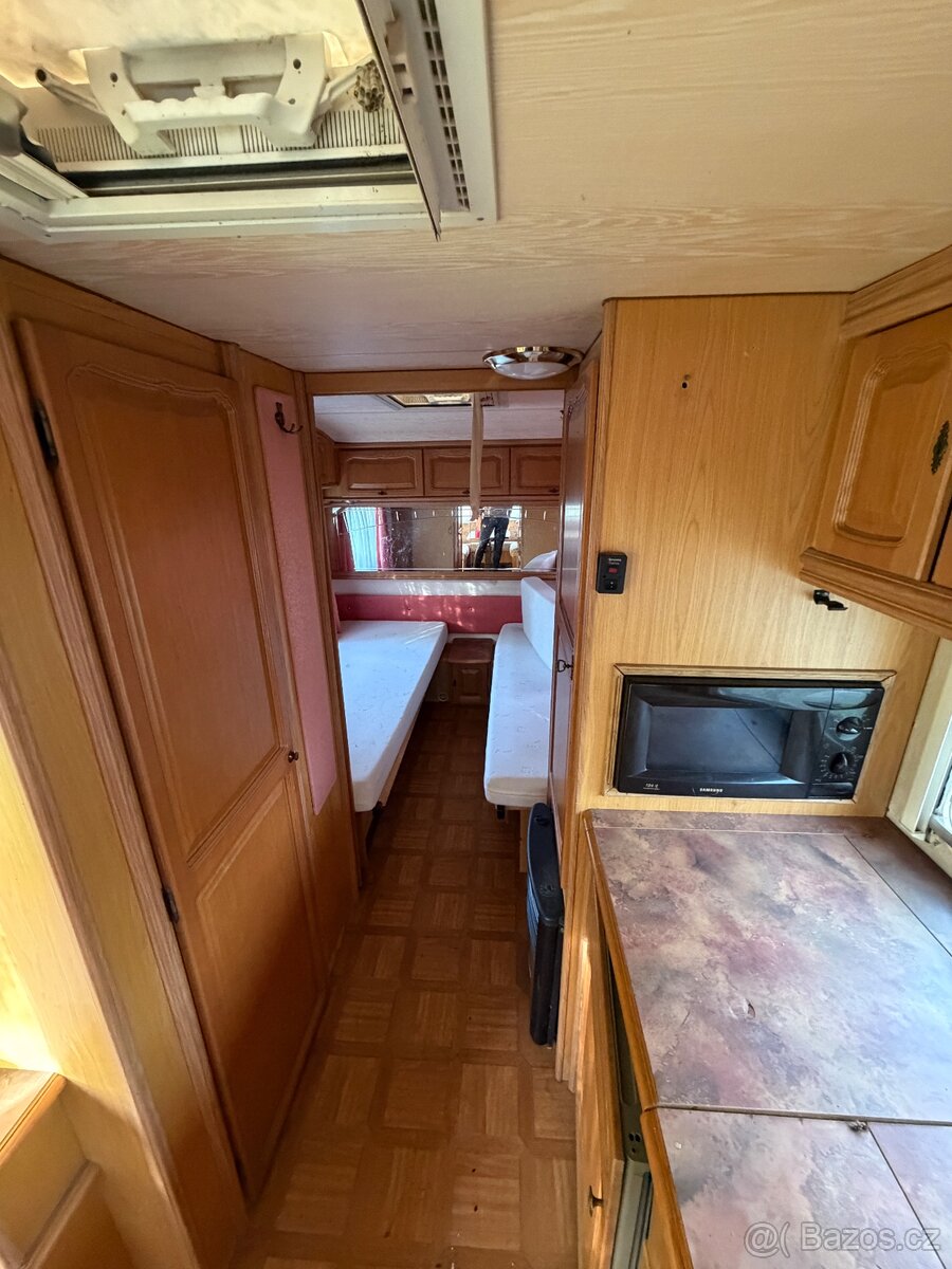 Tabbert Comtesse 540 s SPZ – prostorný karavan - 8
