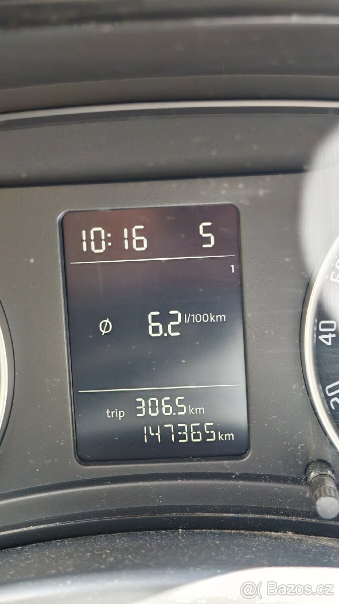 Škoda Octavia 1.6i 75kw 2011 - 8