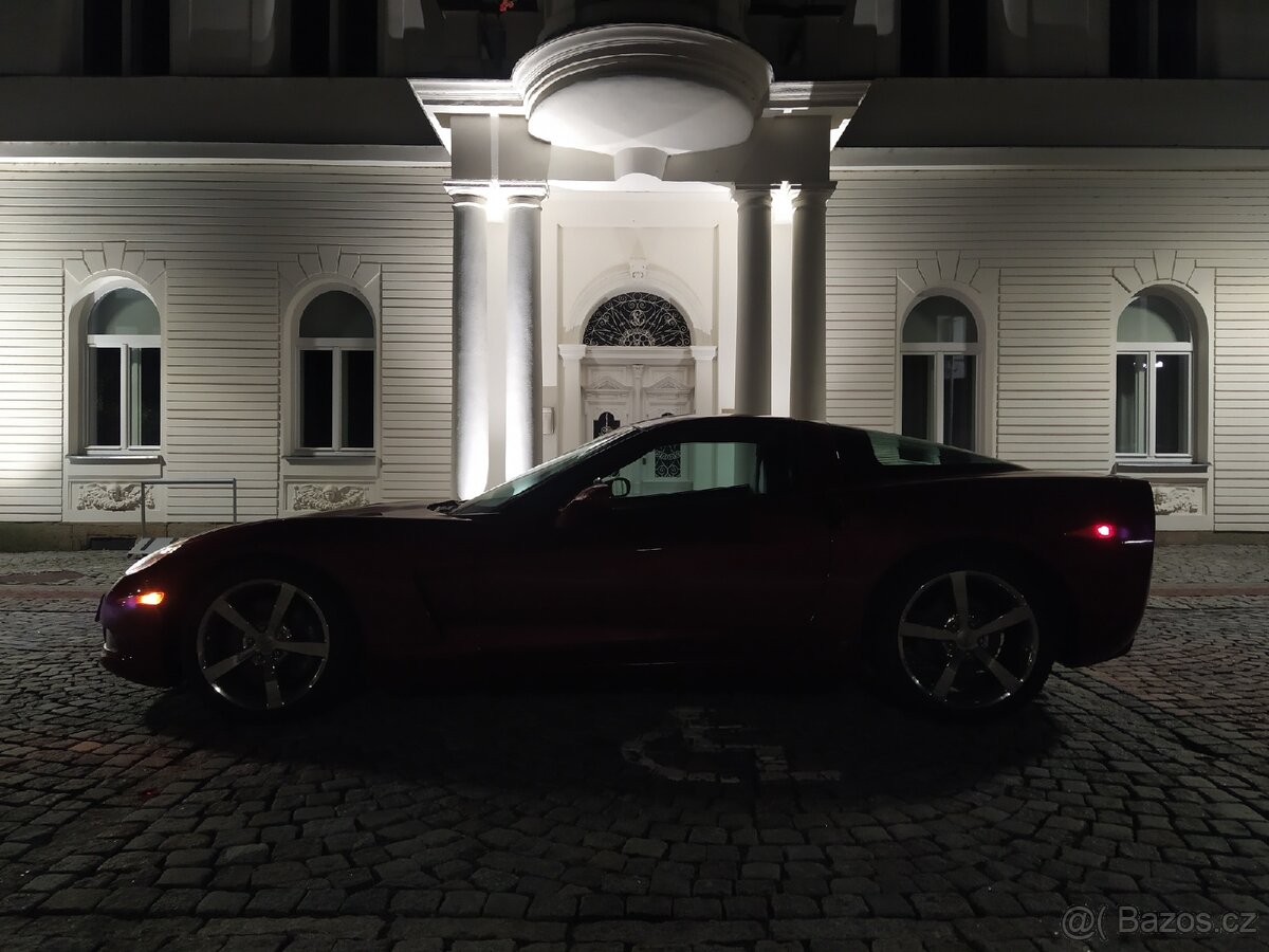 Chevrolet Corvette C6 - 8