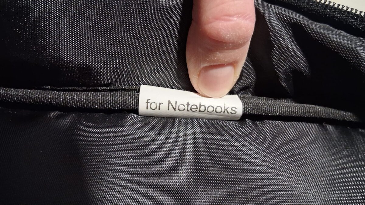 Brašna pro notebook Case Logic 14'-15' - 8