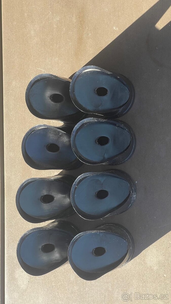 pletivo poplastované hnědé 180cm, sloupky a příslušenství - 8