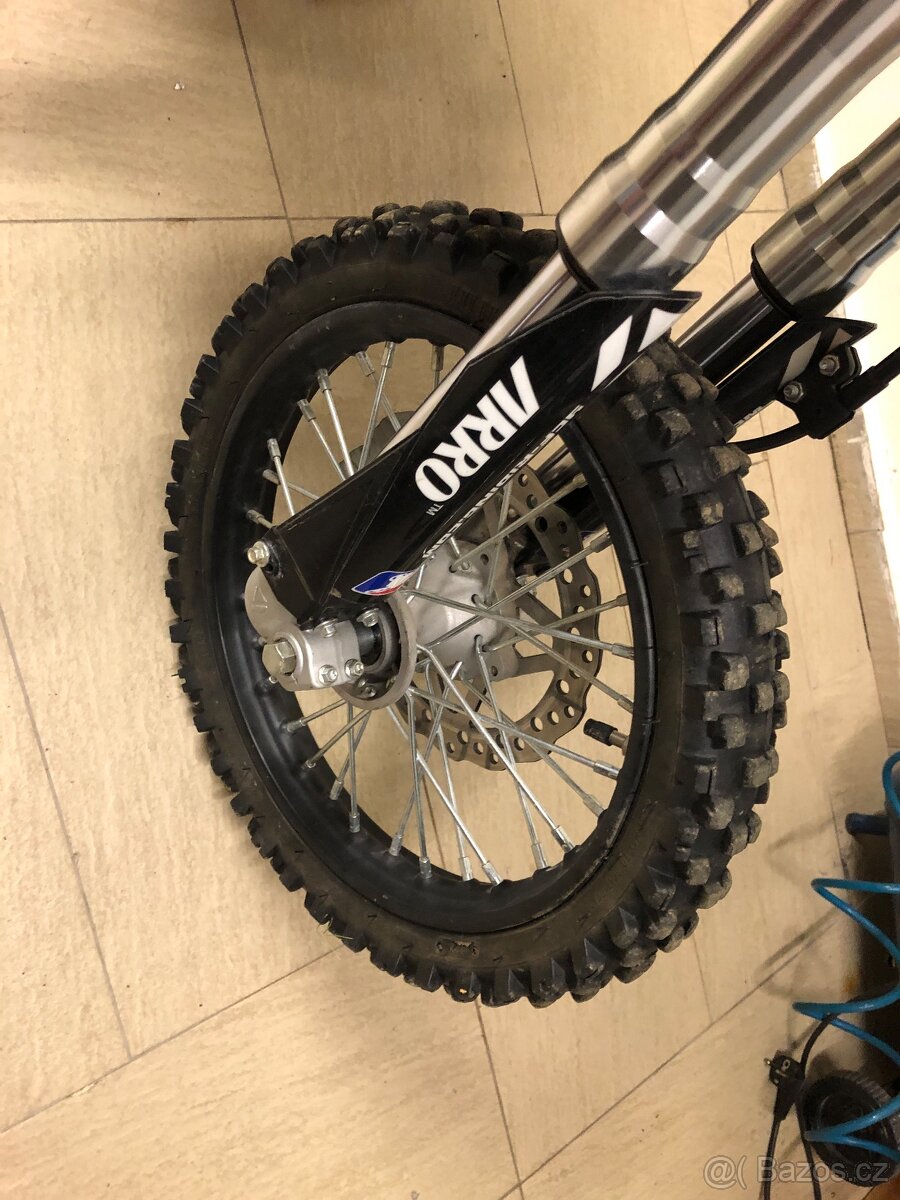 Pitbike YCF 125 start - 8