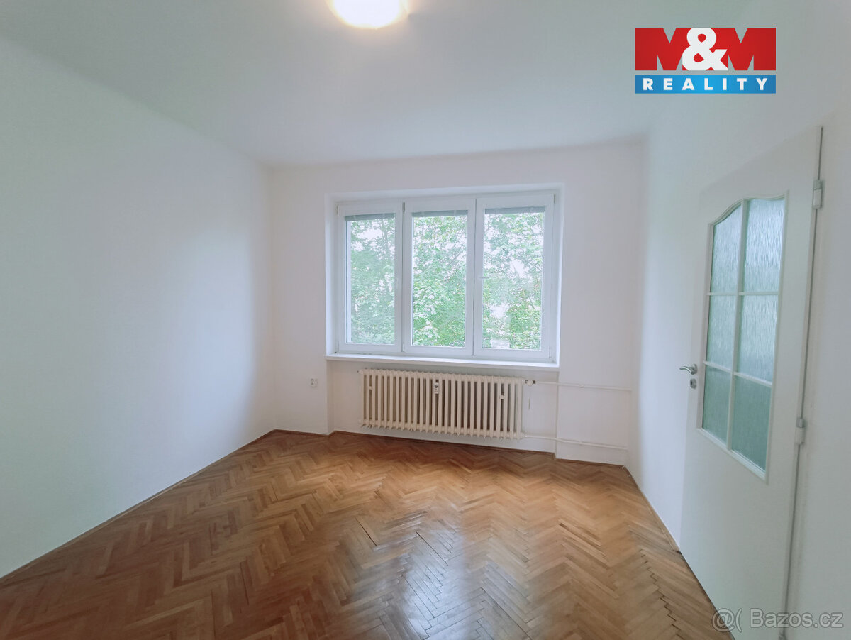 Pronájem bytu 2+1 s balkónem v Ústí n. L., ul. Bratří Čapků - 8