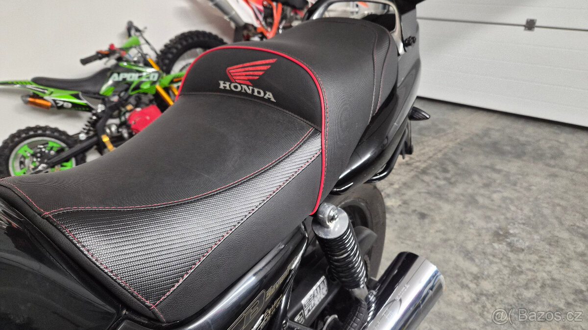 Honda CB 750 Nighthawk - 8