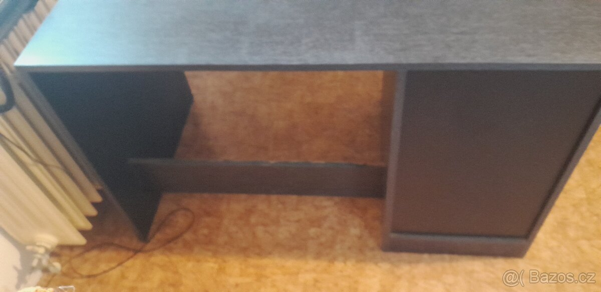 Kancelářský stůl - 8