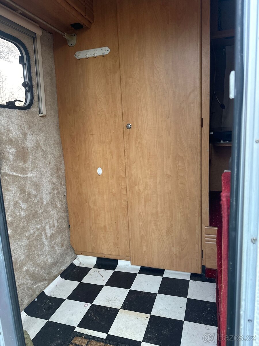 Obytná nastavba na pickup - 8