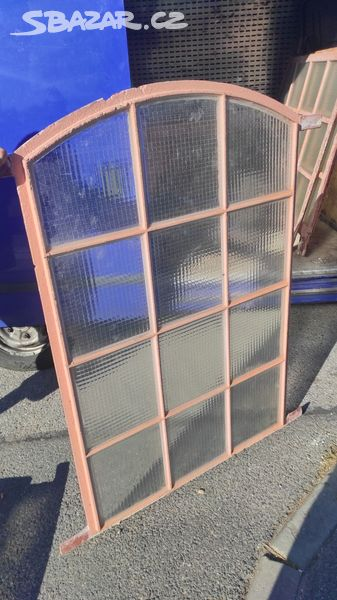 Staré železné okno, 1 ks- 142x94cm, fabrické okno - 8