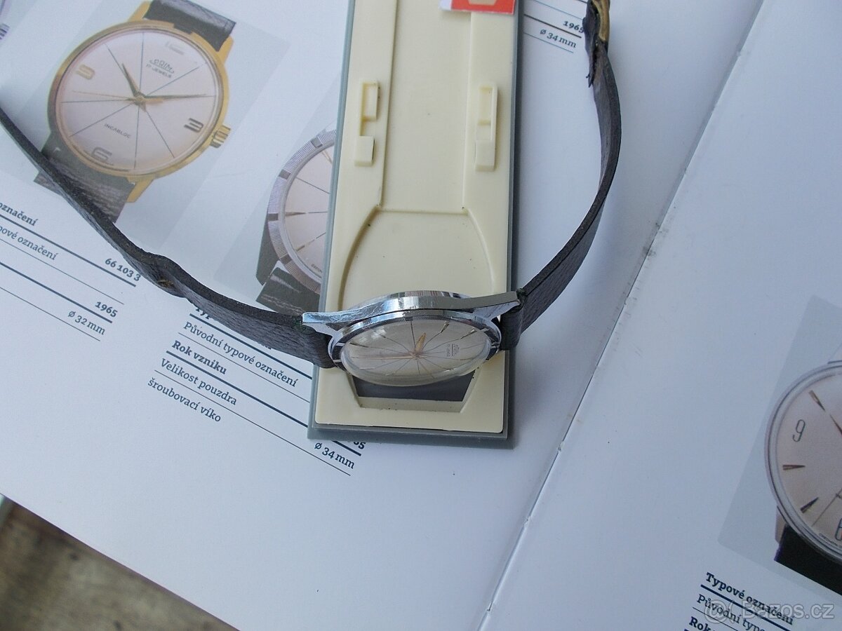 vzacne funkcni tezko sehnatelne hodinky prim šipky rok 1965 - 8
