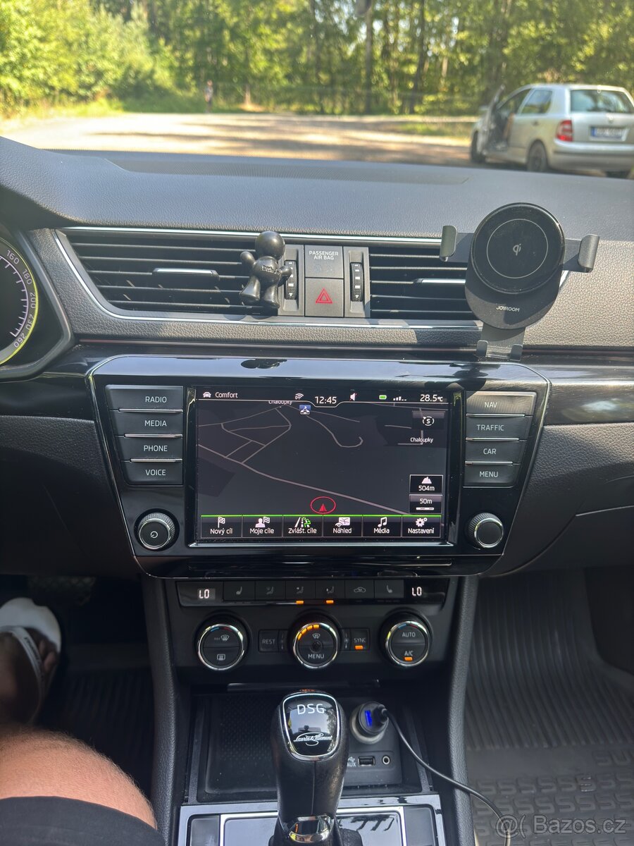 Škoda Superb 3 L&K 140kWT 4x4 - 8