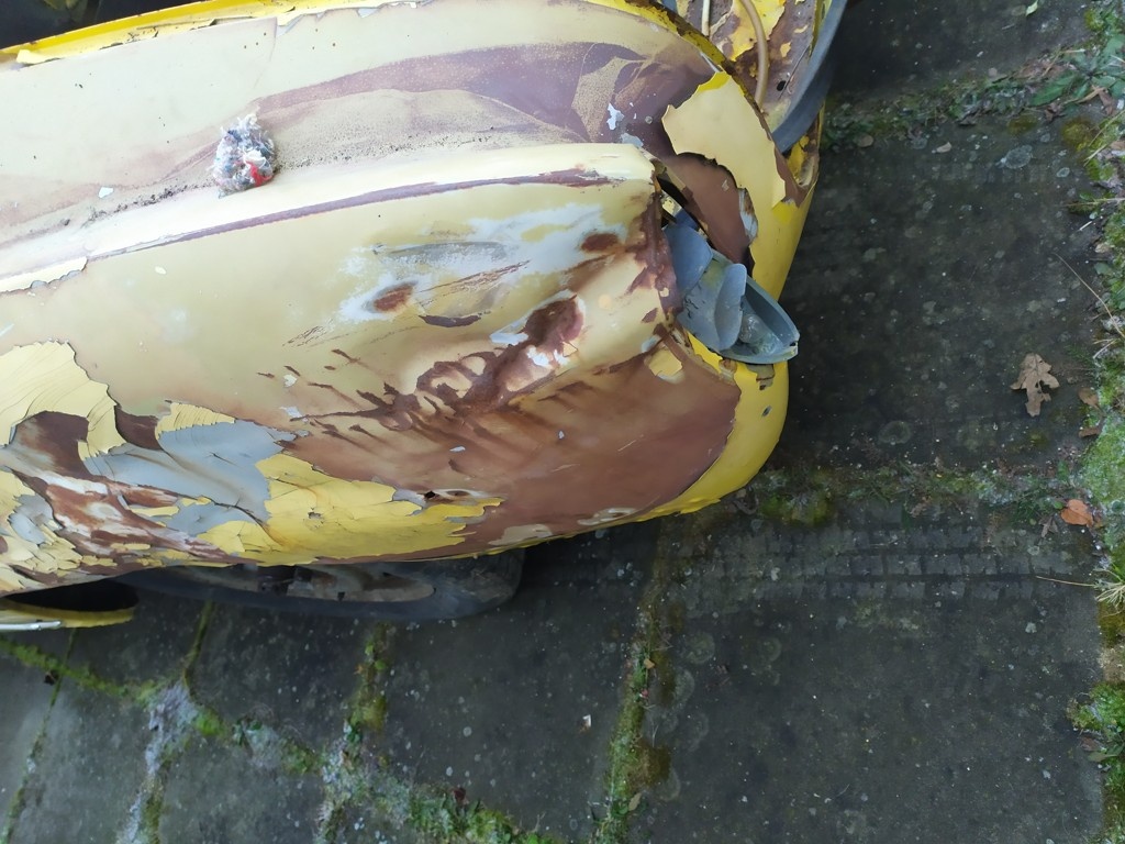 VOLKSWAGEN KARMANN GHIA - 8