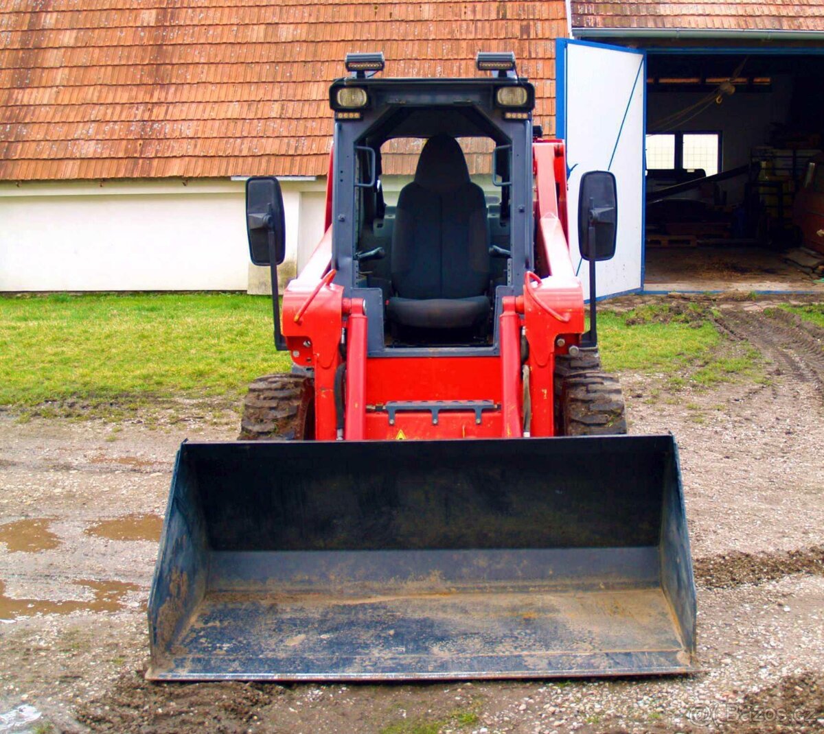 Smykový nakladač GEHL 6640 - servis za 150t Kč hotový - 8