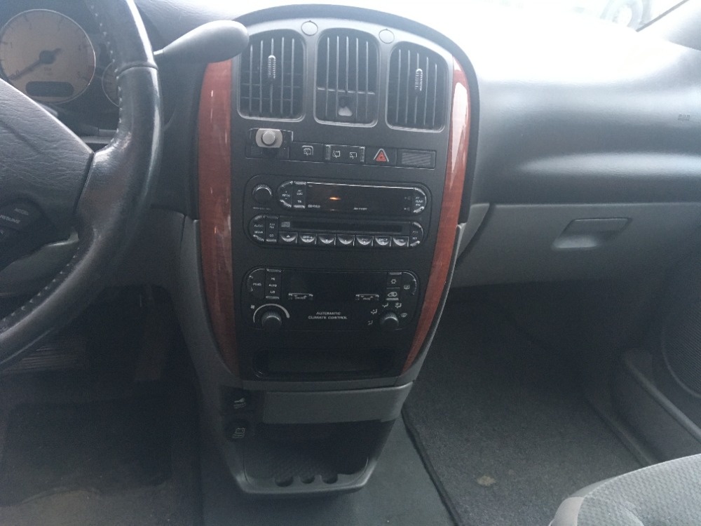 CHRYSLER VOYAGER 2,8 CRD AT - 8