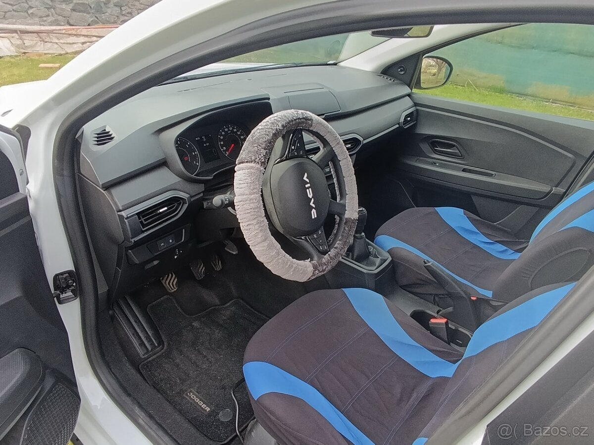 Jogger, LPG, 7 míst, 10 000km - 8