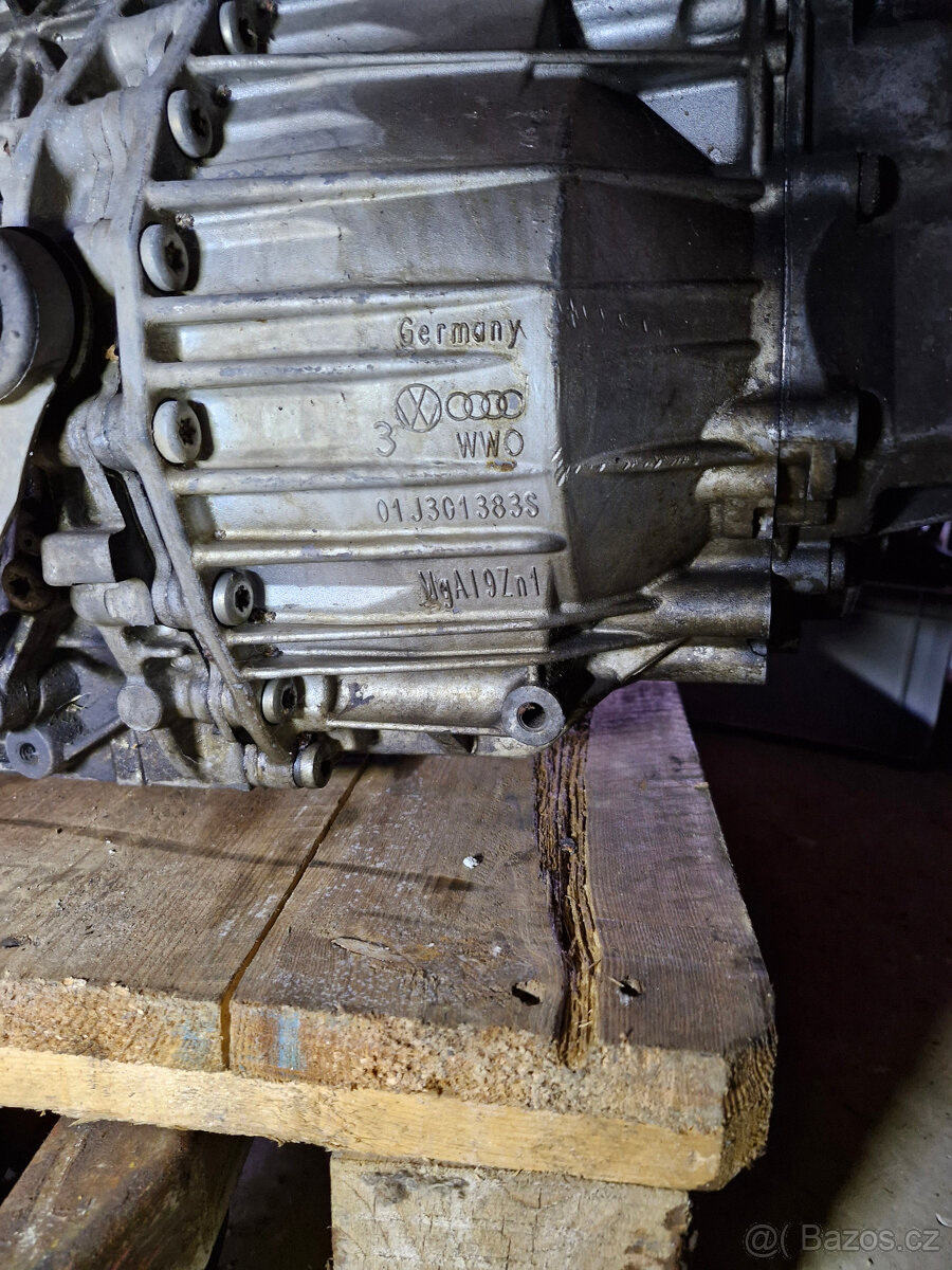 DÍLY MOTORU AUDI ŠKODA 2.5 TDI 120KW BCZ - 8