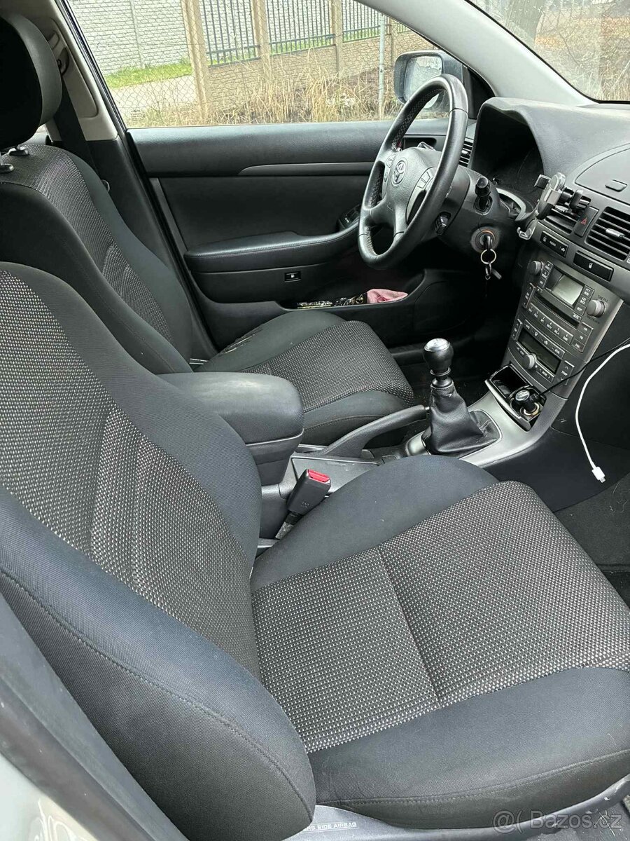 Toyota Avensis 2007 - 8