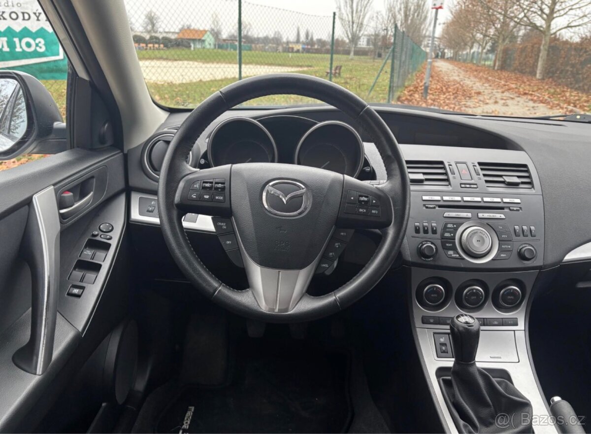 MAZDA 3 1.6 77 KW 90TH ANNIVERSARY - BENZÍN - 8