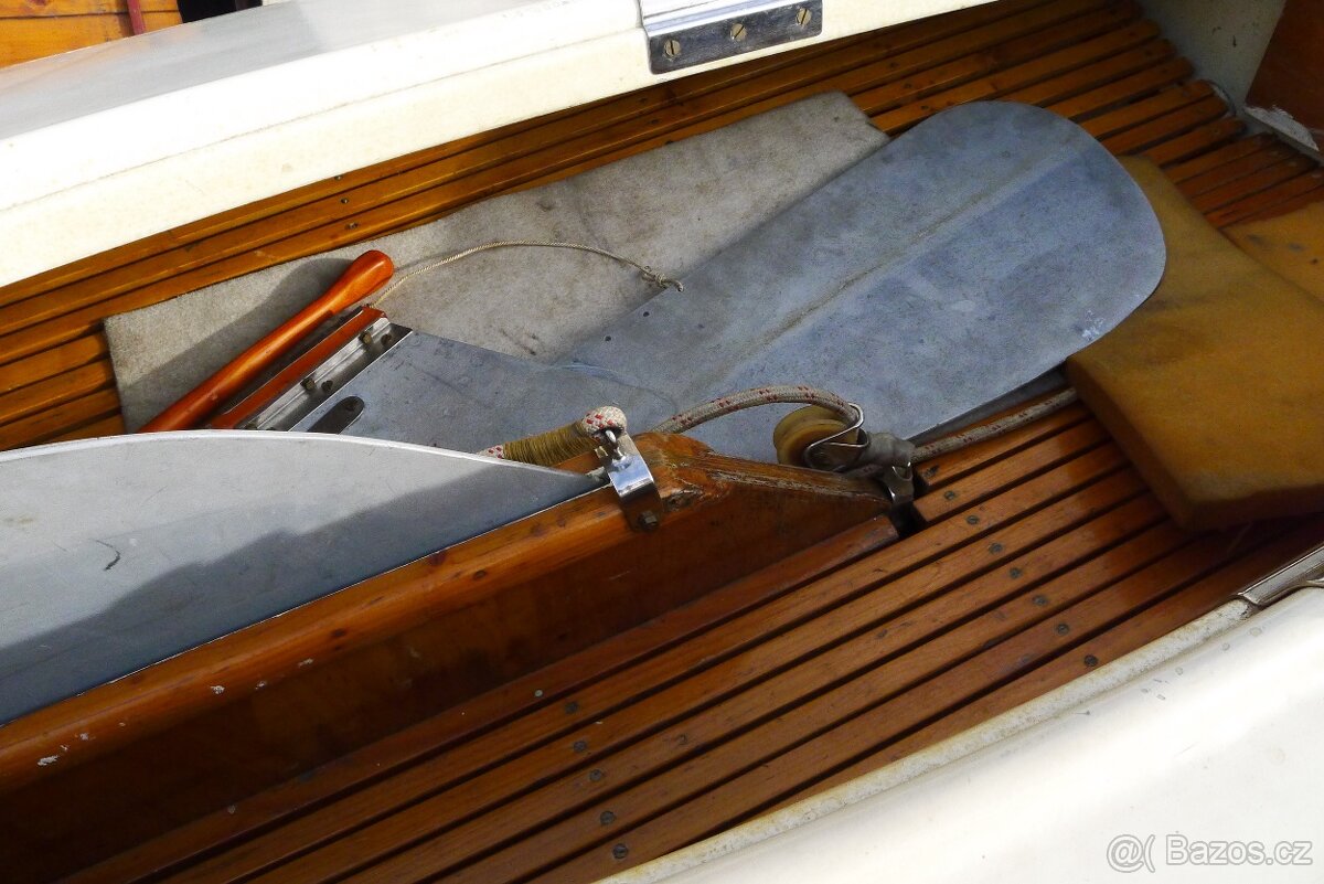 Plachetnice třídy Mlok s vozíkem - 8