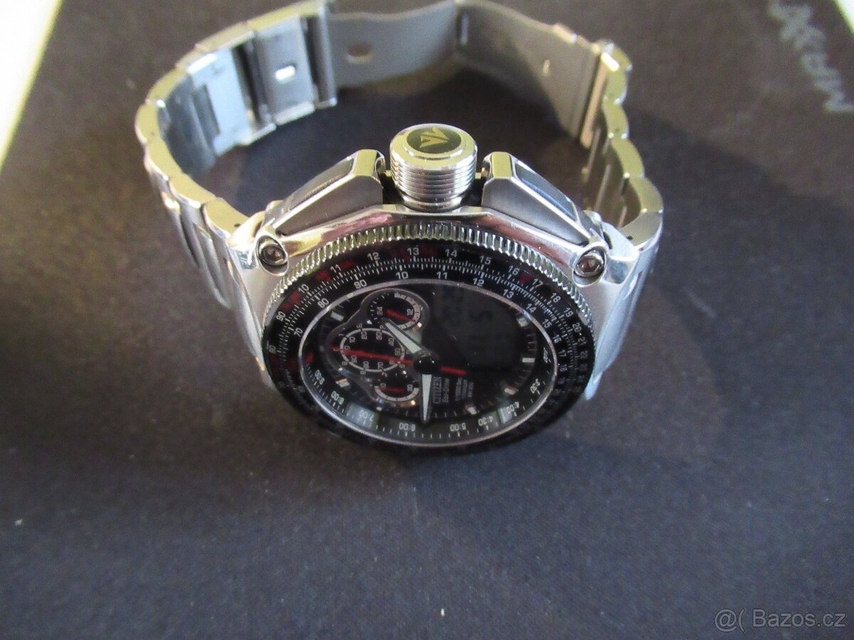 Pánské Citizen Eco-Drive Edice Tony Charouz - 8