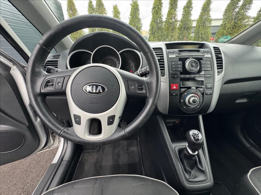 Kia Venga 1,6 (2013) - 8