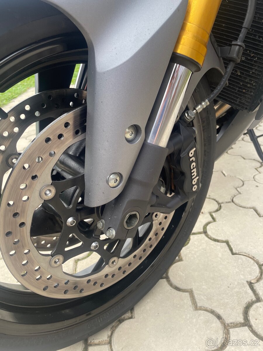 Suzuki gsx-s 1000 - 8