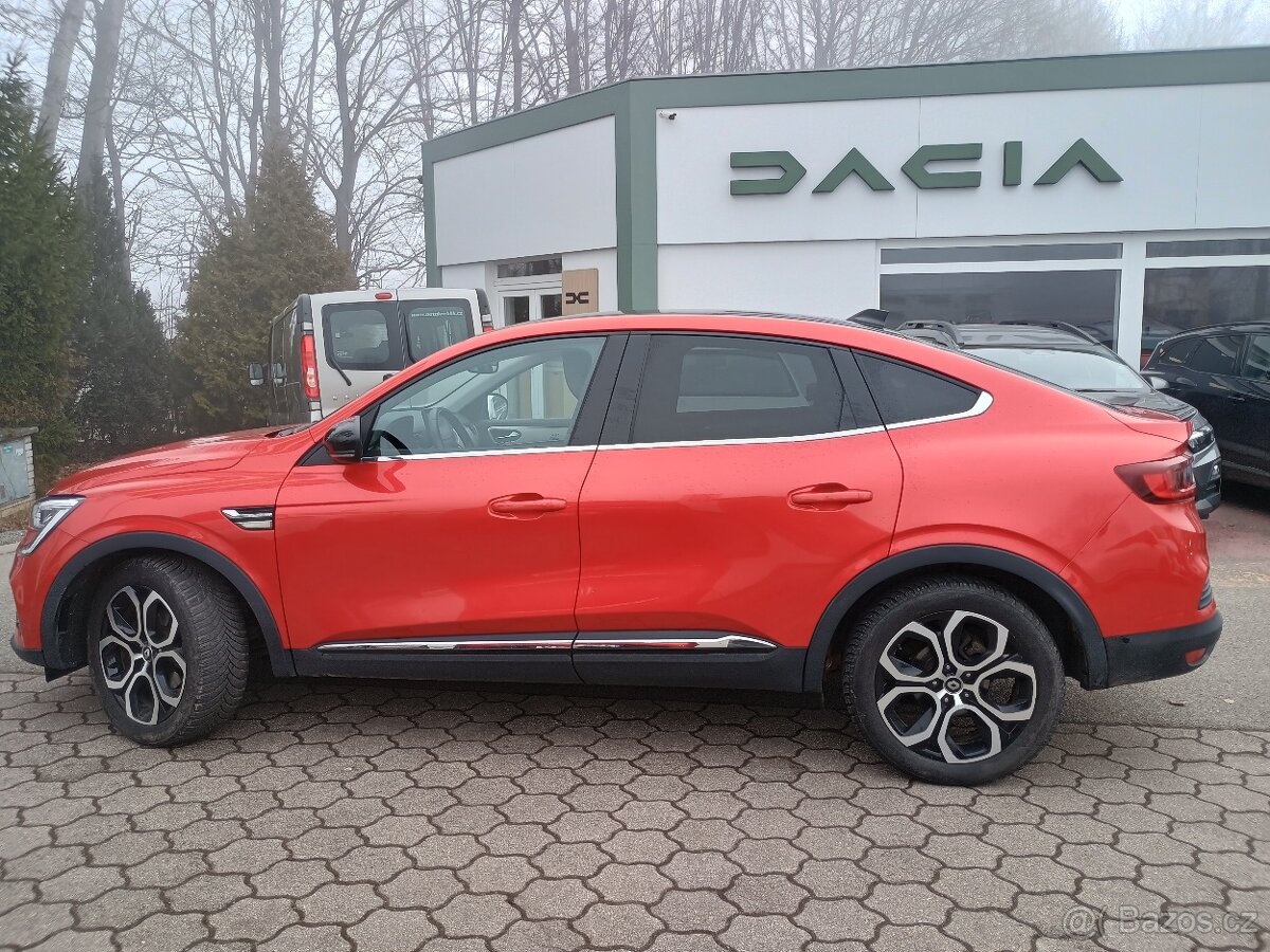 Renault Arkana Intens E-Tech 145 - pěkný stav - 8