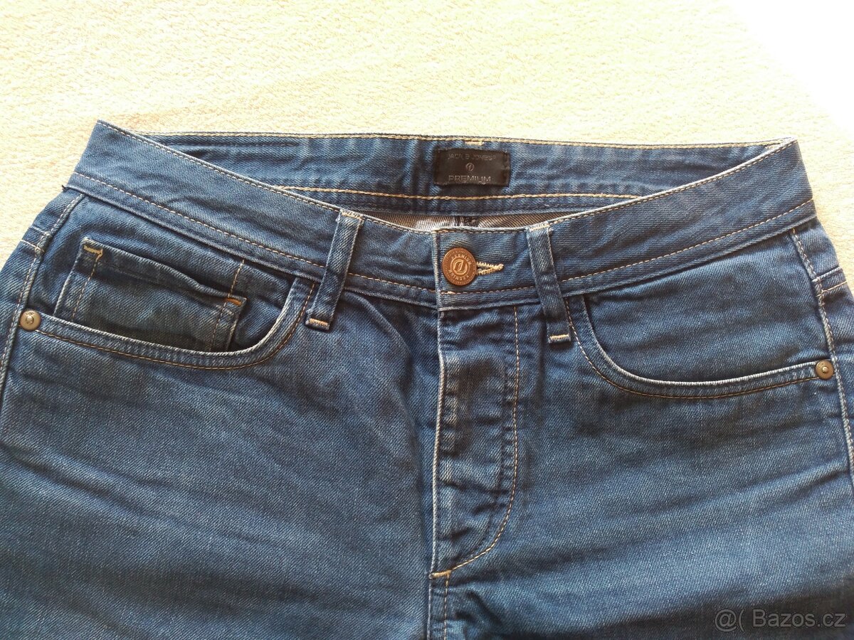 Pánské kraťasy Jack and Jones vel. S - 8