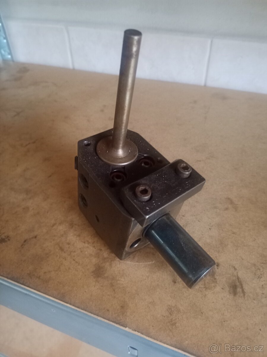 VDI držáky - 8
