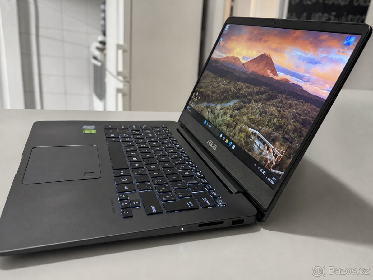 Asus - i7 nVidia 16GB RAM 1TB SSD - 8