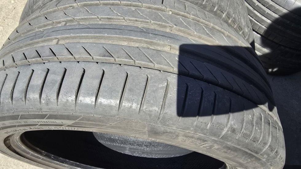 Letní pneu 235/45/18 Continental - 8