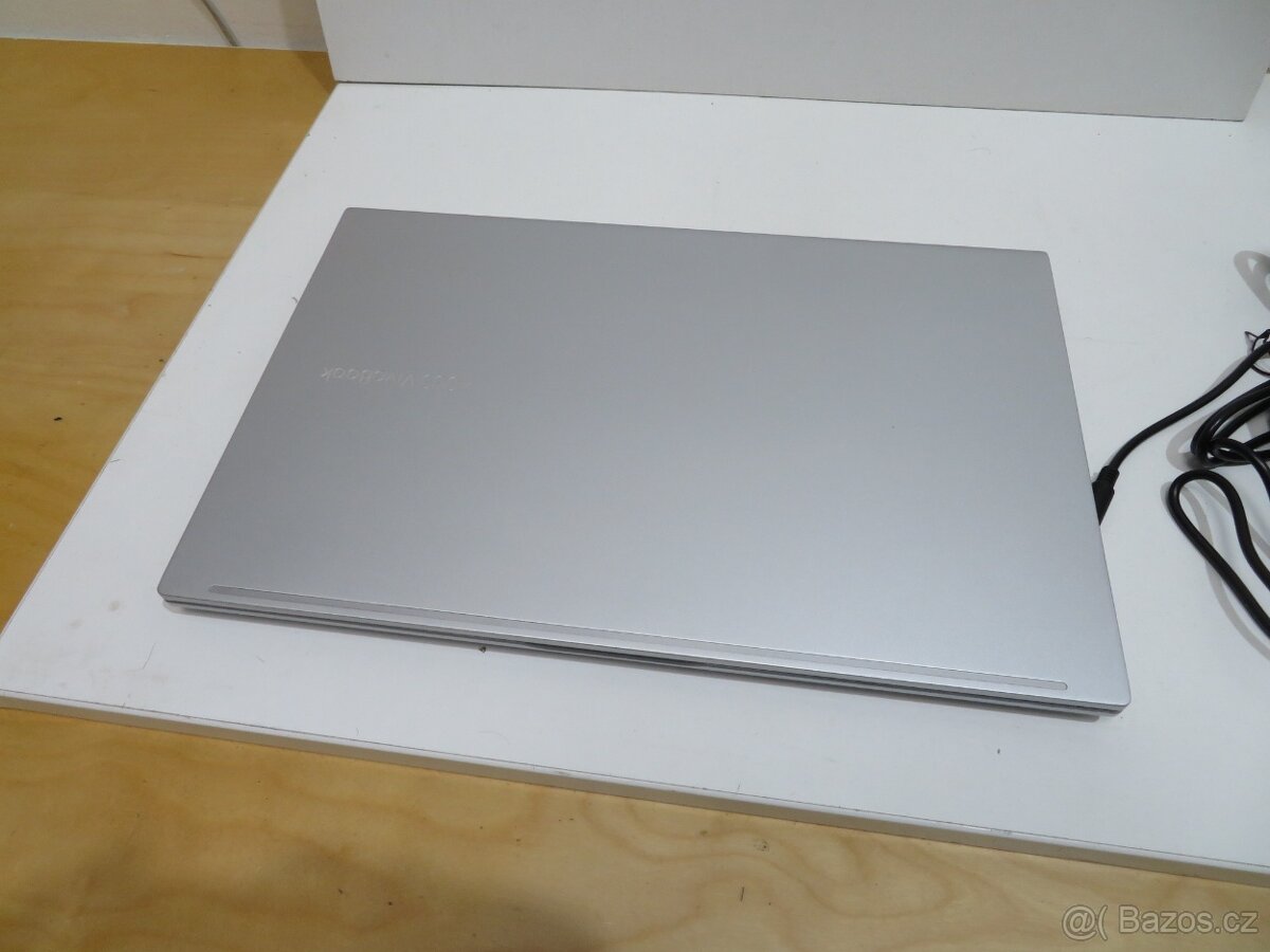 Notebook Asus VivoBook 15 OLED (K513EA-OLED2429W) - 8