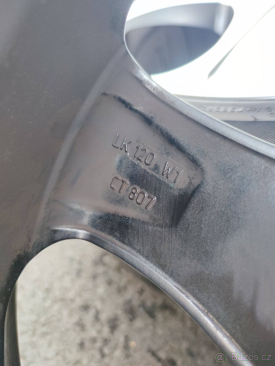 Alu kola 5x120 R17 225/50 - 8