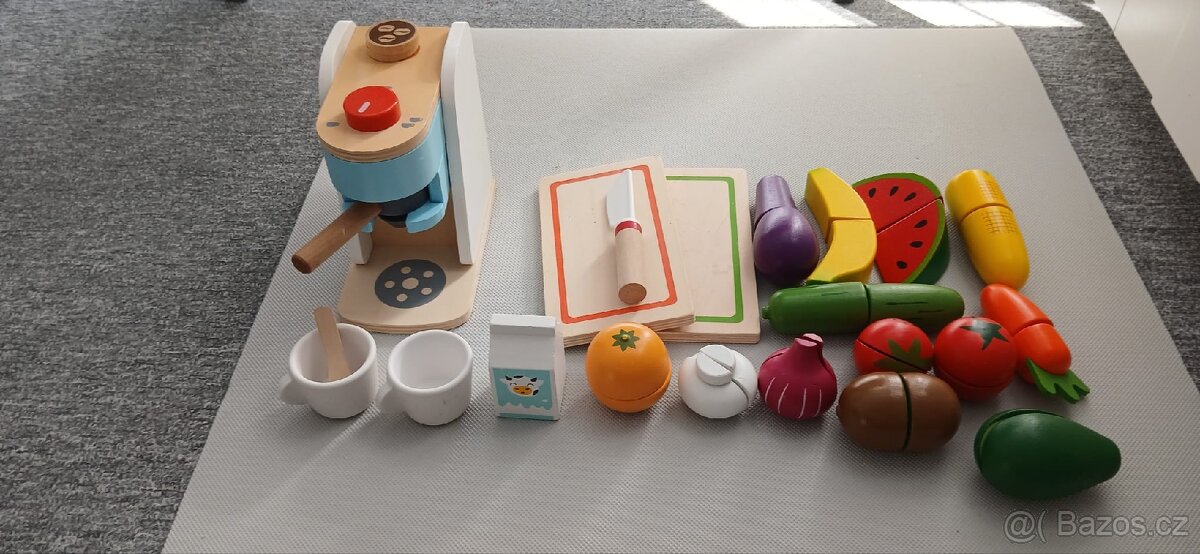 Dětská dřevěná kuchyňka s příslušenstvím - 8