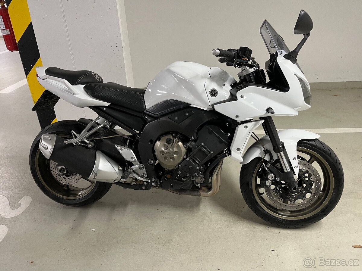 Yamaha fz1 - 8