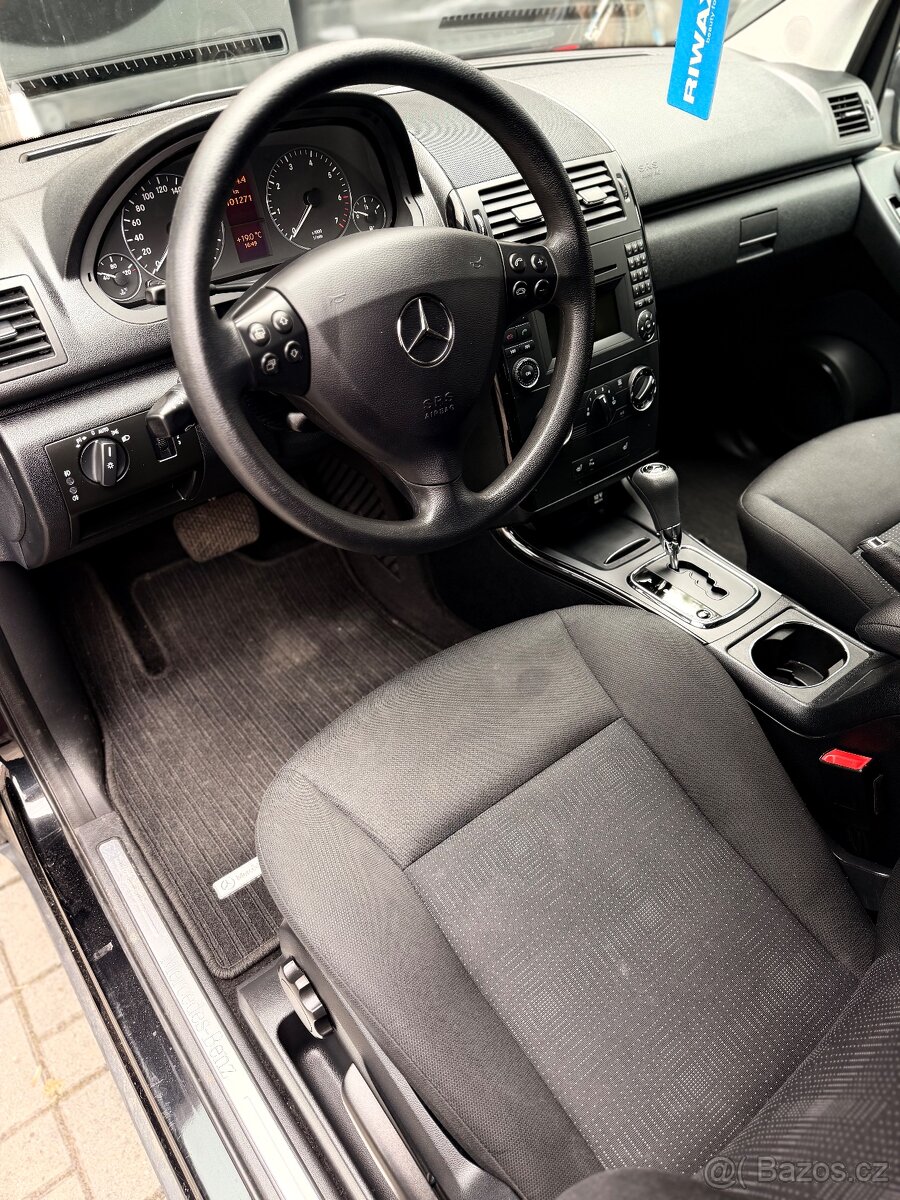 Mercedes-Benz A-Class W169 A160 Exkluzivně - 8