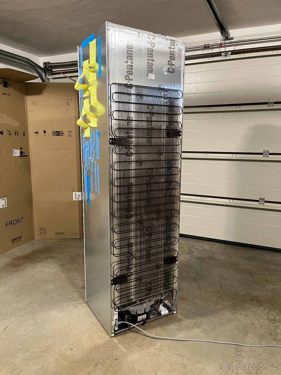 Vestavná lednice Bosch Serie 4 KIN96VFD0 / nová / záruka - 8