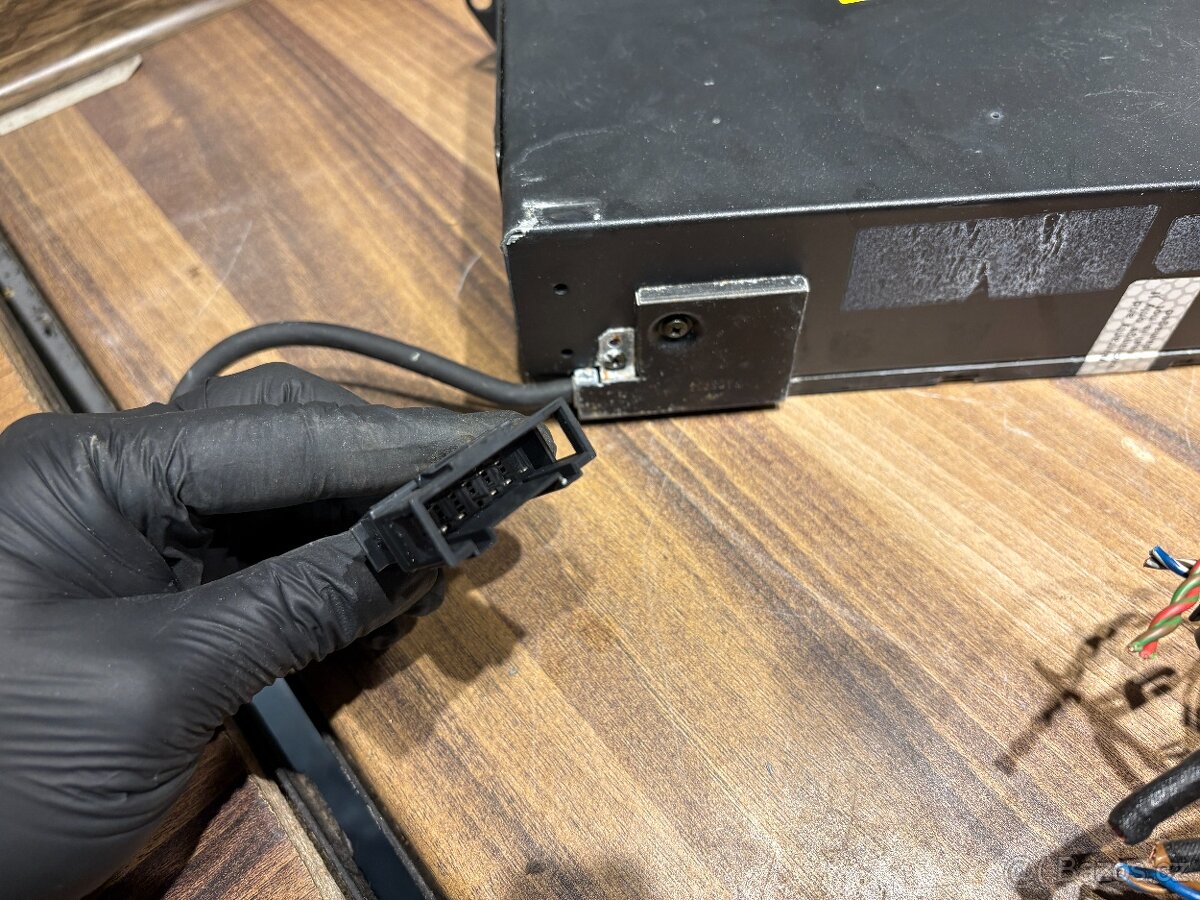 Originál DSP zesilovač NOKIA + CD měnič = Passat B5 a - 8