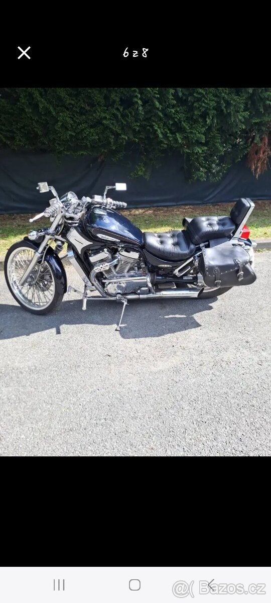 Suzuki Intruder VS 800 - 8