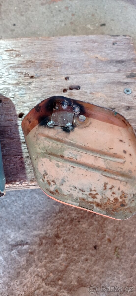 Kaslík Jawa mustang - 8