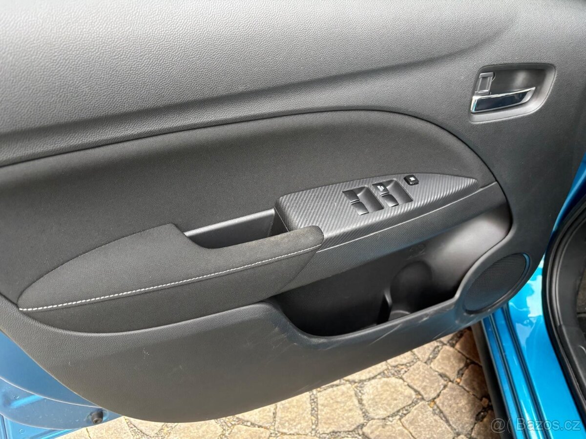 Mitsubishi Space Star - 8