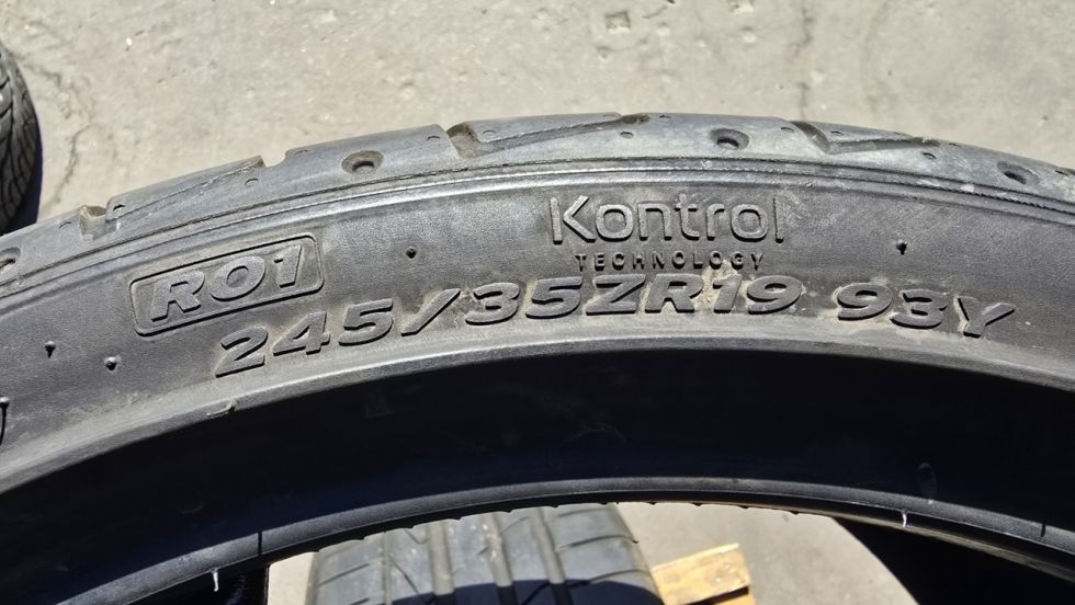 Letní pneu 245/35/19 Hankook - 8