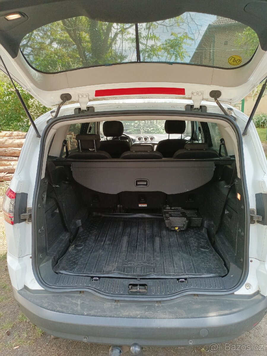 Ford S-Max - 8