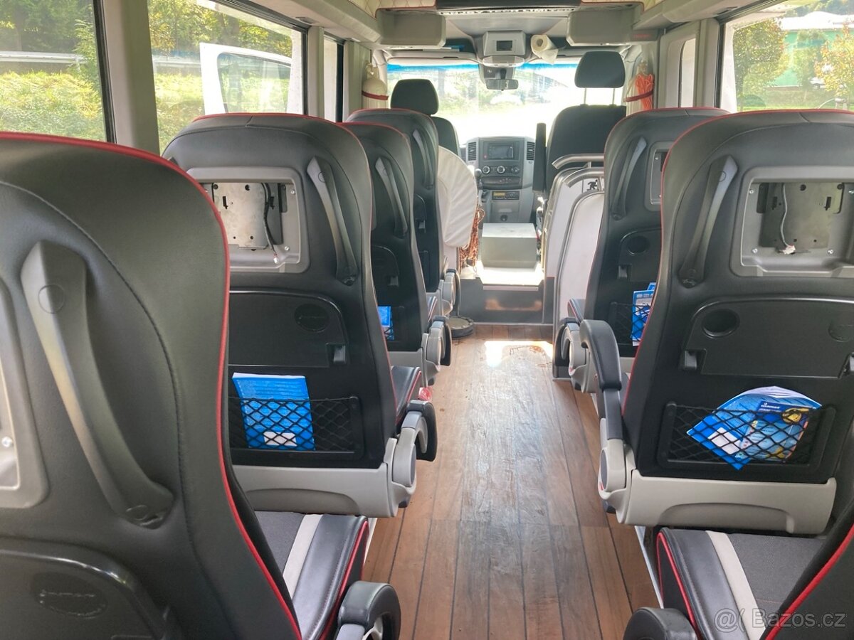 MERCEDES-BENZ SPRINTER 413 YACHT - 8