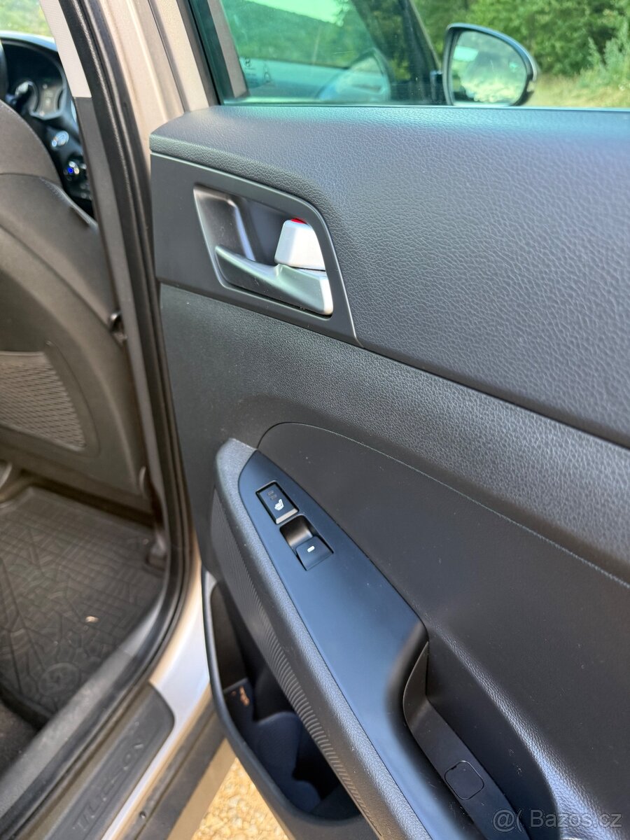 Hyundai Tucson 2.0 4x4 - 8