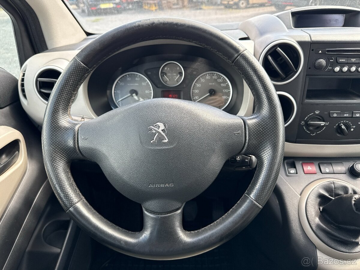 Peugeot Partner Tepee 1.6 HDI 68kW 5-MÍST 2x ŠOUPAČKY - 8