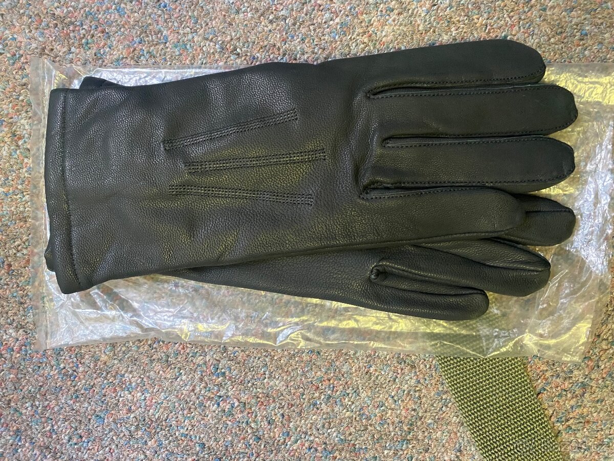 Vojenské oblečení - 8