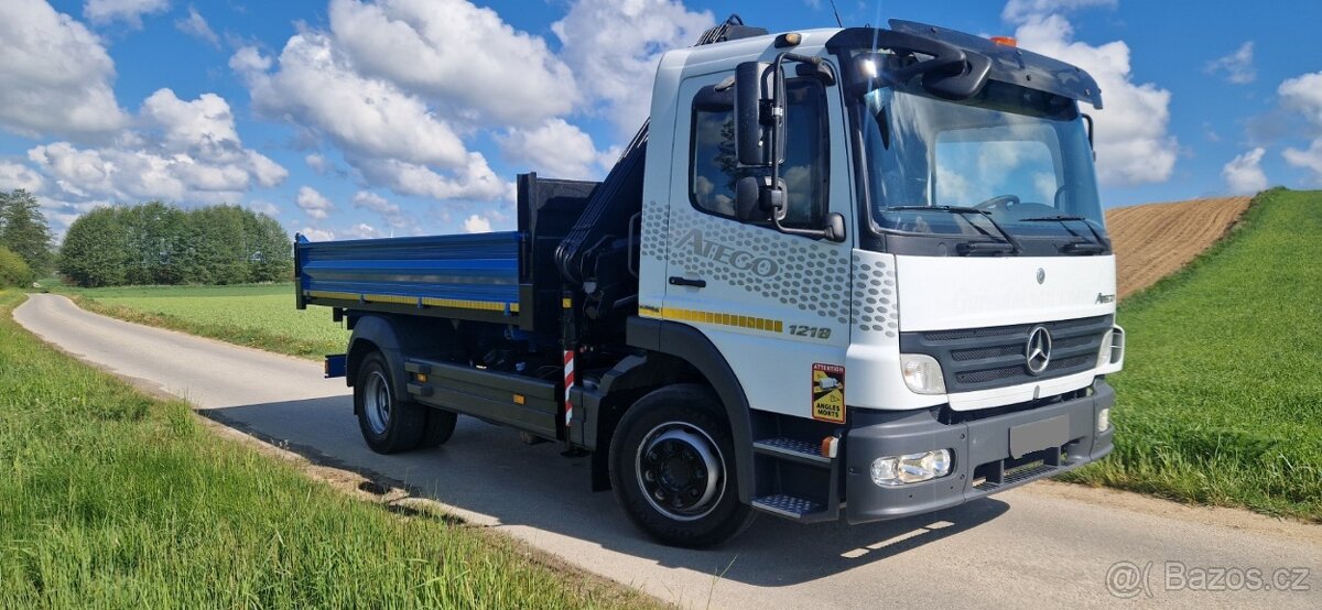Mercedes Atego 1218 třístranný sklápěč s hydraulickou rukou - 8