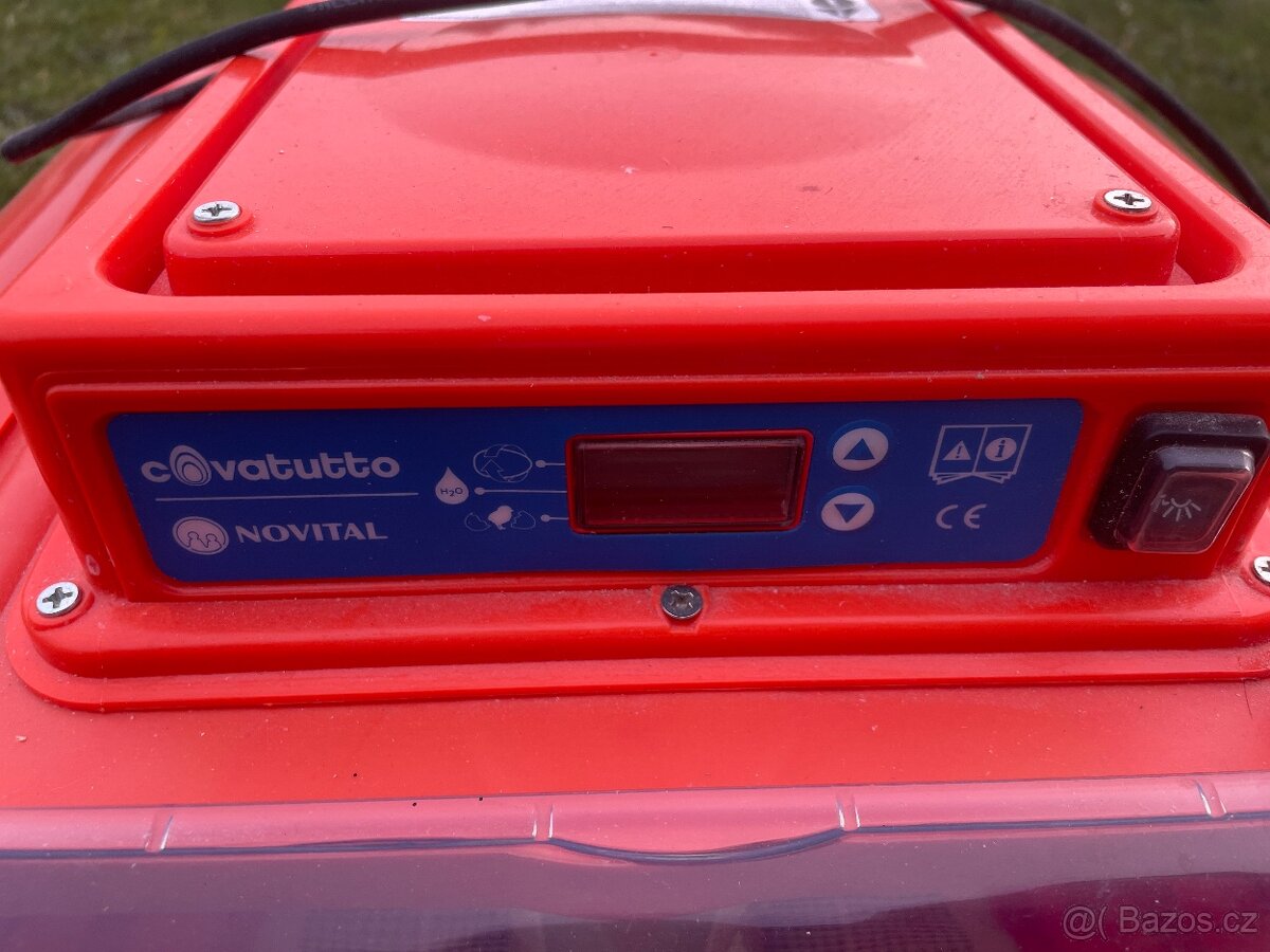 Covattuto poloautomatická líheň na 162 vajec - 8