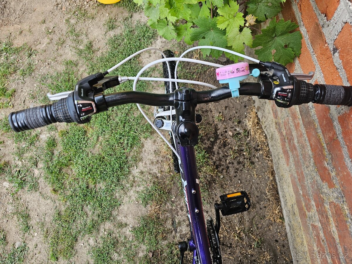 Dívčí kolo X-FACT 20 - 8